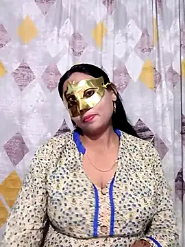 Snapshot of Mast-Haseena chatting on May 9, 5:29 pm Mast-Haseena online show from May 9, 5:29 pm