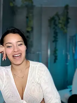 Snapshot of Risky_Workouts chatting on March 6, 11:01 pm Risky Workouts online show from March 6, 11:01 pm