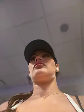 Snapshot of Risky_Workouts chatting on March 16, 4:22 pm Risky Workouts online show from March 16, 4:22 pm