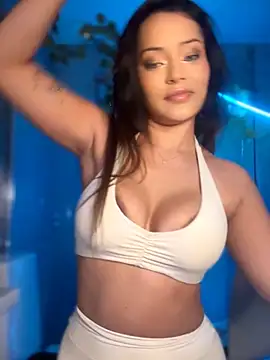 Snapshot of Risky_Workouts chatting on March 21, 10:13 pm Risky Workouts online show from March 21, 10:13 pm