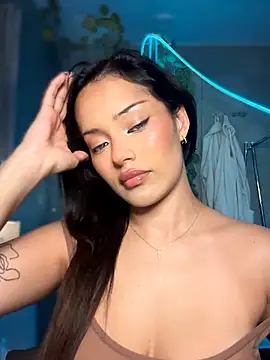 Snapshot of Risky_Workouts chatting on March 25, 10:16 pm Risky Workouts online show from March 25, 10:16 pm