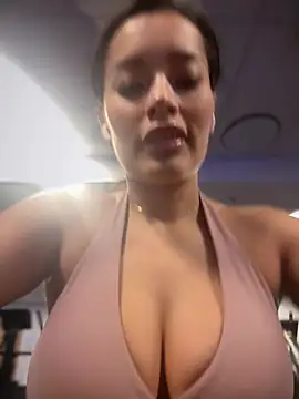 Snapshot of Risky_Workouts chatting on March 29, 3:56 pm Risky Workouts online show from March 29, 3:56 pm