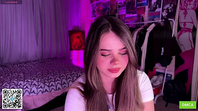 PinkiRay online show from October 19, 5:13 pm