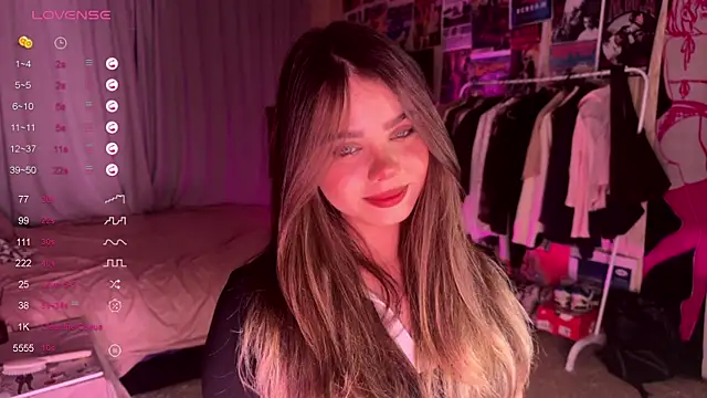 PinkiRay online show from October 26, 5:41 pm