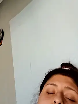 tudiablitalitabellaaa online show from March 21, 9:18 pm