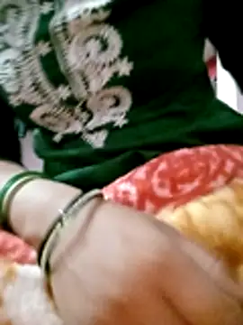 Snapshot of Hot_tin74 chatting on November 11, 5:24 pm Hot tin74 online show from November 11, 5:24 pm