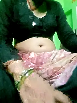 Snapshot of Hot_tin74 chatting on May 14, 4:47 pm Hot tin74 online show from May 14, 4:47 pm
