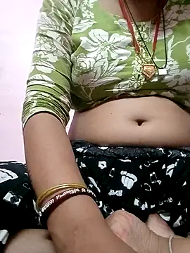 Snapshot of Hot_tin74 chatting on May 19, 5:52 pm Hot tin74 online show from May 19, 5:52 pm