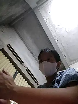 Lilyy-y online show from October 15, 9:15 pm