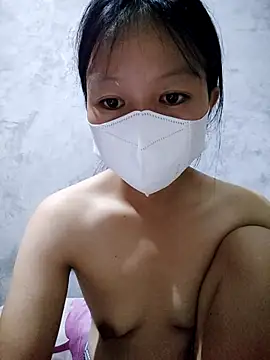 Lilyy-y online show from October 17, 9:50 pm