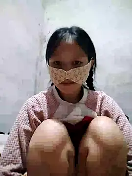 Lilyy-y online show from November 1, 4:09 pm