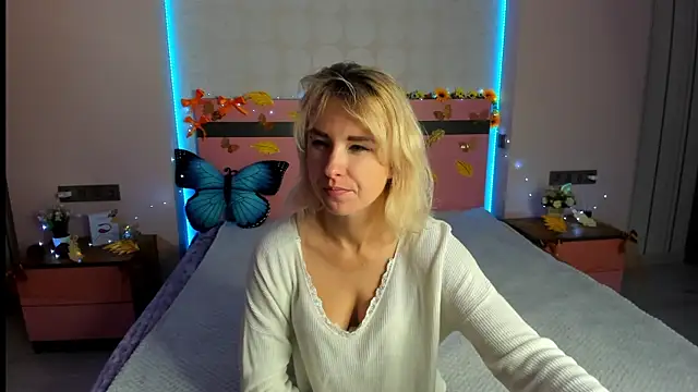 MeryMidnight online show from October 2, 6:09 am