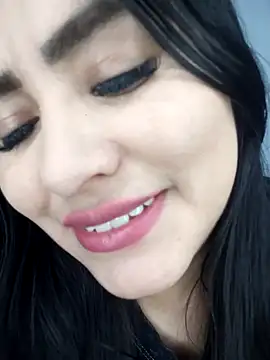 Snapshot of cazumyy chatting on October 16, 3:18 am cazumyy online show from October 16, 3:18 am