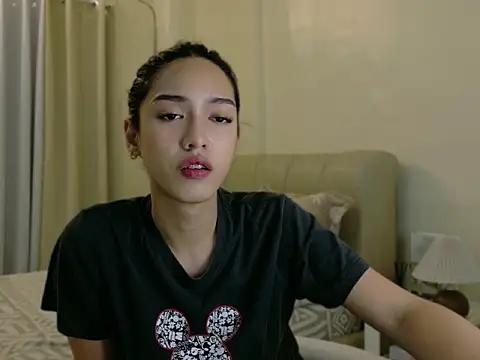 Snapshot of Blaire_Samantha chatting on April 1, 2:58 pm Blaire Samantha online show from April 1, 2:58 pm