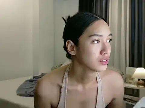 Snapshot of Blaire_Samantha chatting on May 18, 9:04 am Blaire Samantha online show from May 18, 9:04 am