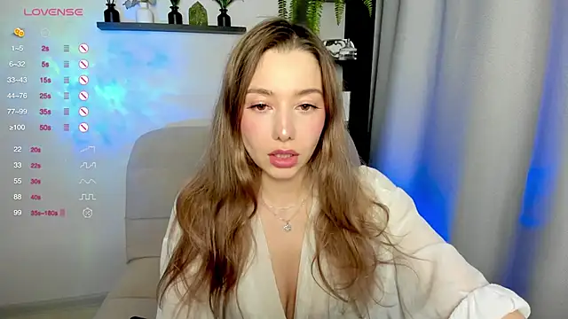 Snapshot of Rad-Ha chatting on April 5, 8:39 pm Rad-Ha online show from April 5, 8:39 pm