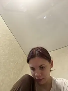 rinabluu online show from January 18, 1:37 pm