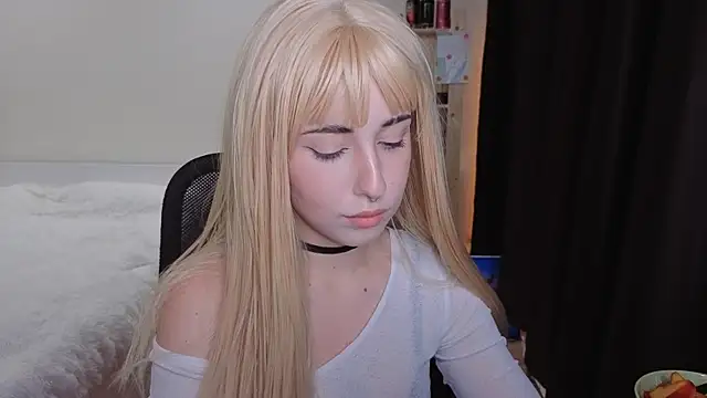 Snapshot of YukiMisa chatting on September 21, 2:19 pm YukiMisa online show from September 21, 2:19 pm