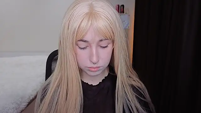 Snapshot of YukiMisa chatting on September 24, 4:43 pm YukiMisa online show from September 24, 4:43 pm