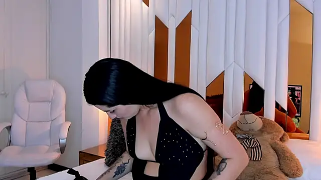 CarolinaFerrer online show from February 20, 1:11 pm