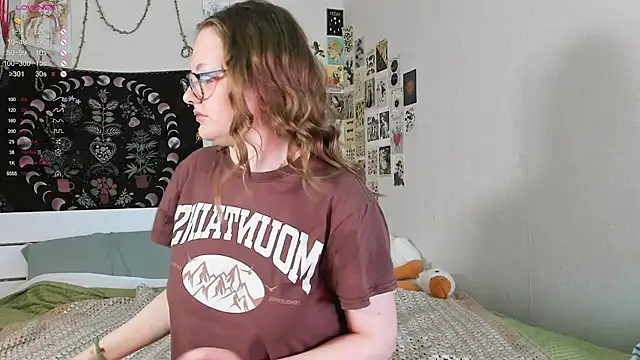 WonderConnie1 online show from November 16, 8:31 am