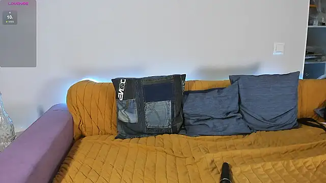 WonderConnie1 online show from January 15, 2:27 am