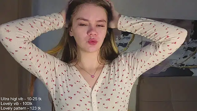 Snapshot of Angel_oci chatting on October 29, 2:19 pm Angel oci online show from October 29, 2:19 pm