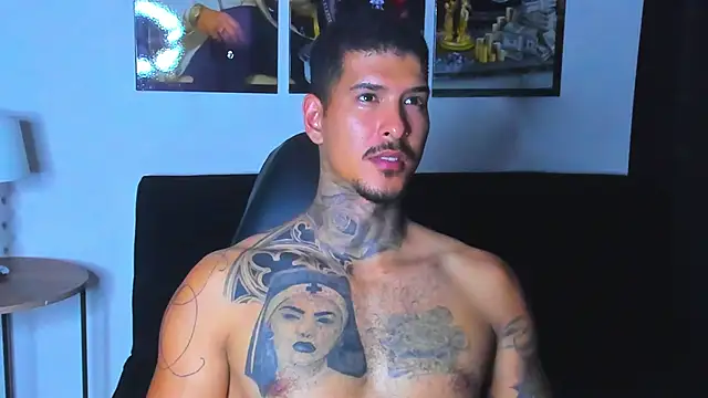 Snapshot of jiro_kenji1 chatting on February 20, 6:26 am jiro kenji1 online show from February 20, 6:26 am