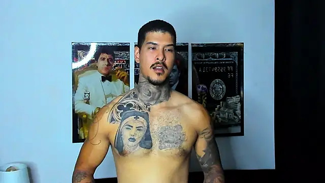 Snapshot of jiro_kenji1 chatting on February 26, 12:20 am jiro kenji1 online show from February 26, 12:20 am