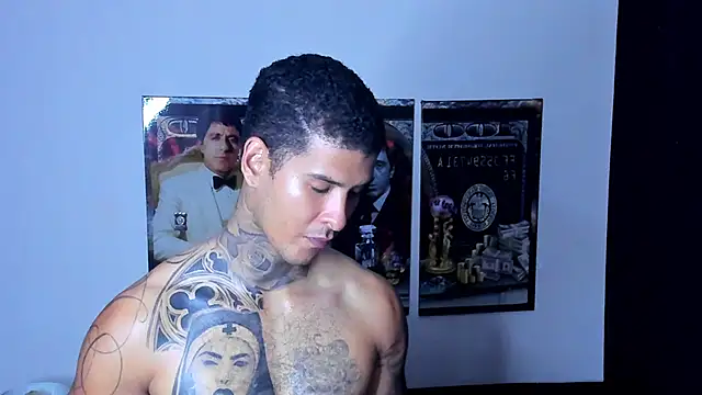 Snapshot of jiro_kenji1 chatting on March 3, 7:36 am jiro kenji1 online show from March 3, 7:36 am