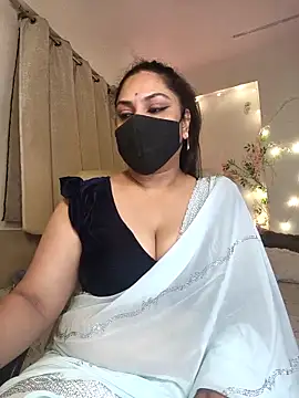Snapshot of Indian_queen007 chatting on April 7, 6:52 pm Indian queen007 online show from April 7, 6:52 pm