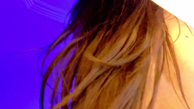 PaolaThompson online show from October 31, 12:33 am