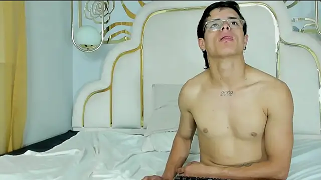 midnightlust vc online show from December 17, 2:56 pm