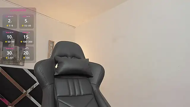 iamCharlotte19 online show from October 3, 7:11 pm