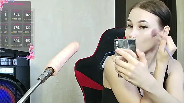 PrettyMegan online show from October 10, 12:15 pm