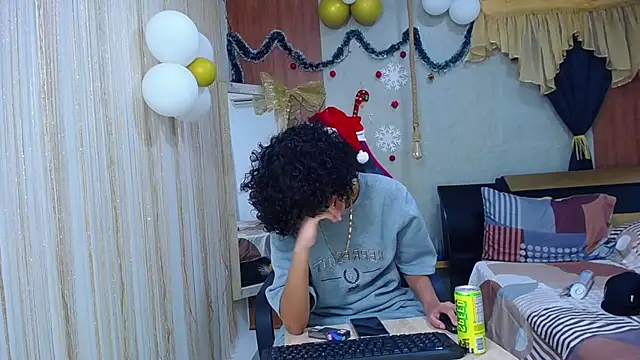 miss leidy  online show from November 28, 3:09 am