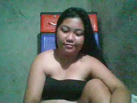 Snapshot of nikki_zapphire chatting on April 6, 12:19 am nikki zapphire online show from April 6, 12:19 am