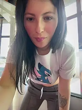 Mia salinass online show from May 15, 5:53 pm
