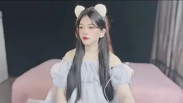 Snapshot of Sparkly_Candy chatting on September 17, 2:19 pm Sparkly Candy online show from September 17, 2:19 pm