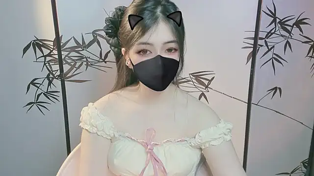 Snapshot of Sparkly_Candy chatting on October 19, 3:01 pm Sparkly Candy online show from October 19, 3:01 pm