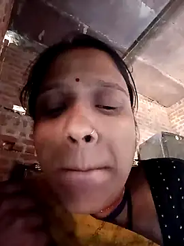 Snapshot of Xx_pooja chatting on November 8, 5:18 am Xx pooja online show from November 8, 5:18 am