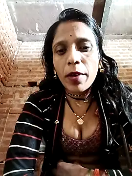 Snapshot of Xx_pooja chatting on December 1, 2:11 pm Xx pooja online show from December 1, 2:11 pm