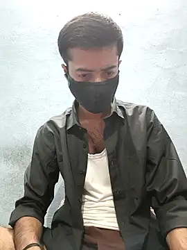 Snapshot of GirlsCrush_ chatting on November 1, 2:08 pm GirlsCrush online show from November 1, 2:08 pm