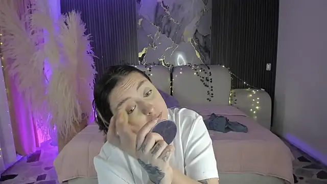 SarahCastro1  online show from March 29, 5:07 am