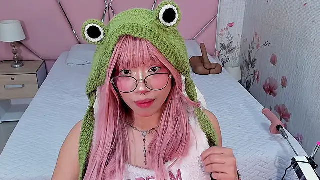 Snapshot of SafiroAgataaa chatting on September 25, 11:30 pm SafiroAgataaa online show from September 25, 11:30 pm