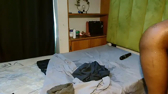 Snapshot of Keishaa-77 chatting on October 8, 12:36 pm Keishaa-77 online show from October 8, 12:36 pm