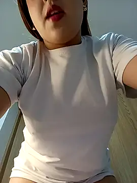 Snapshot of Tamara_valentine chatting on March 23, 10:30 am Tamara valentine online show from March 23, 10:30 am