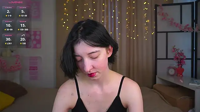 JuanaFriesz online show from February 24, 9:18 am