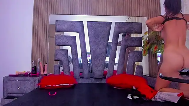 Snapshot of KathalinaPaz chatting on October 25, 12:23 pm KathalinaPaz online show from October 25, 12:23 pm