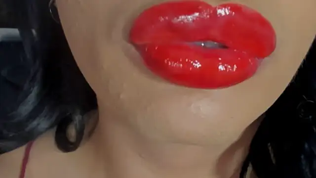 sweet Elizabeth online show from May 10, 1:49 pm